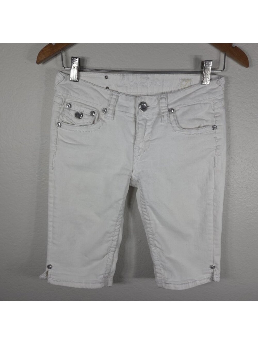 LA Idol Usa Denim Shorts White Jean Jewels Knee Length Stretch Size 7 Women's
